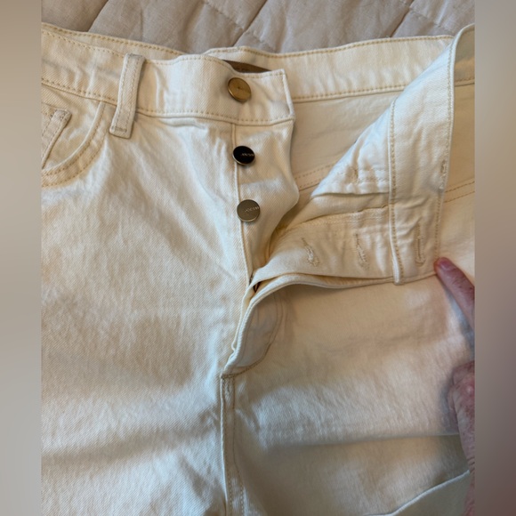 Joe’s High Rise Short - Picture 6 of 9